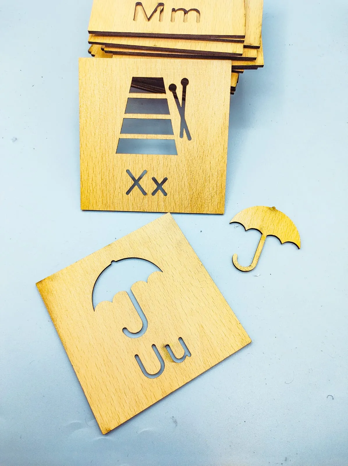 A to Z Learning Wooden Stencils Box with Colors - 014