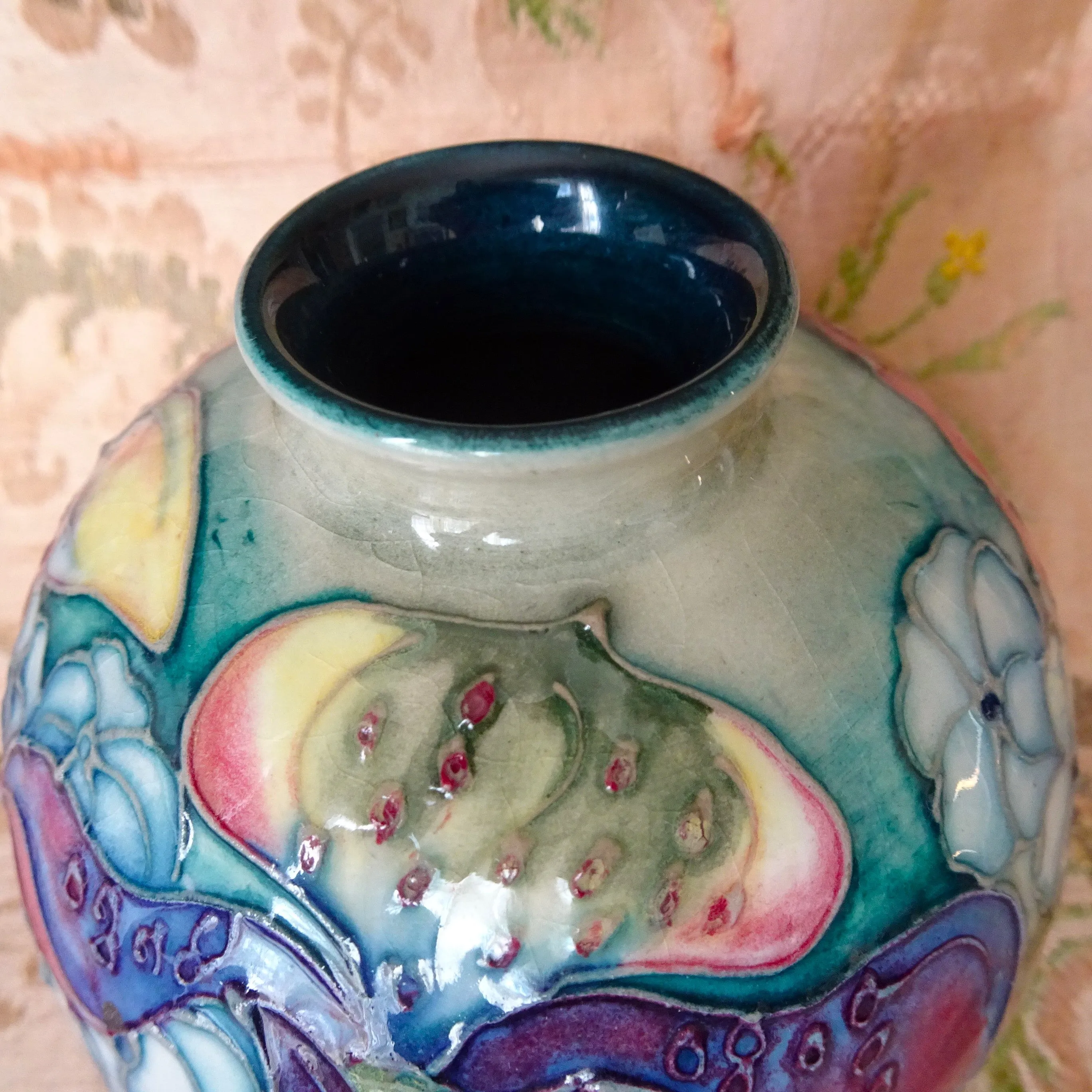 GORGEOUS Moorcroft Art Pottery ORCHIDS Vase,Lovely Arts and Crafts Colors and Design,Mid 1950s, Fantastic Condition, Collectible Art Pottery