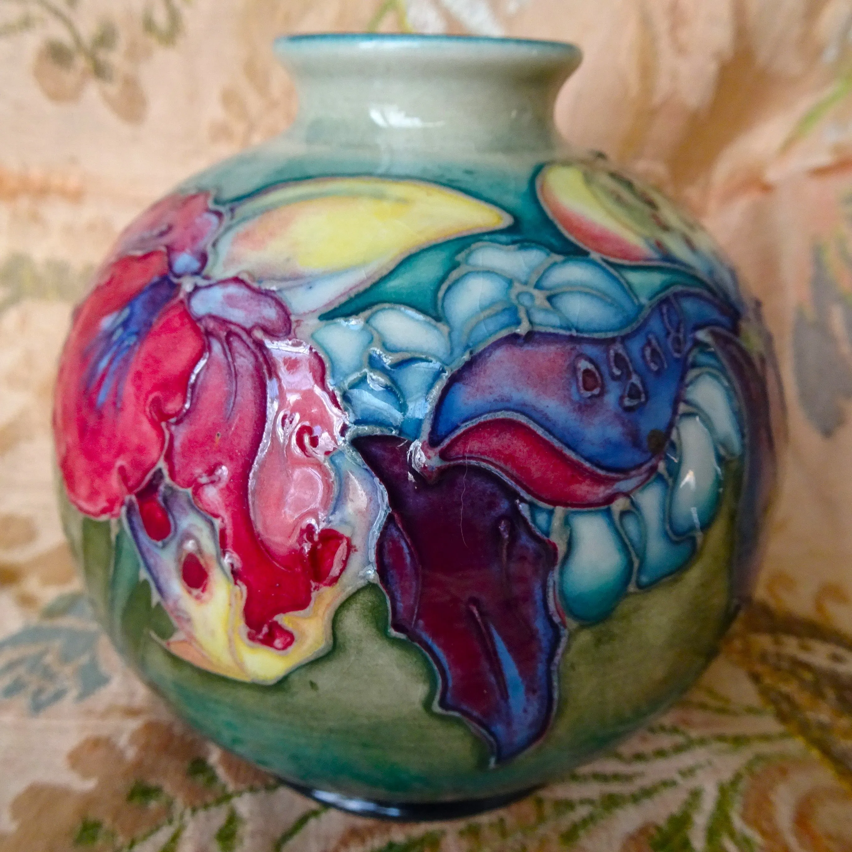 GORGEOUS Moorcroft Art Pottery ORCHIDS Vase,Lovely Arts and Crafts Colors and Design,Mid 1950s, Fantastic Condition, Collectible Art Pottery