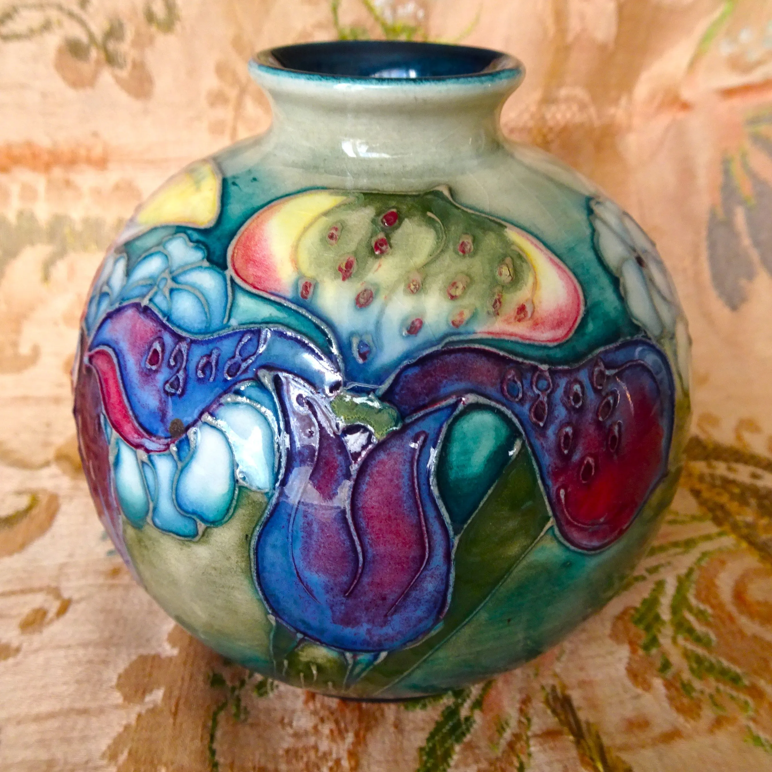 GORGEOUS Moorcroft Art Pottery ORCHIDS Vase,Lovely Arts and Crafts Colors and Design,Mid 1950s, Fantastic Condition, Collectible Art Pottery